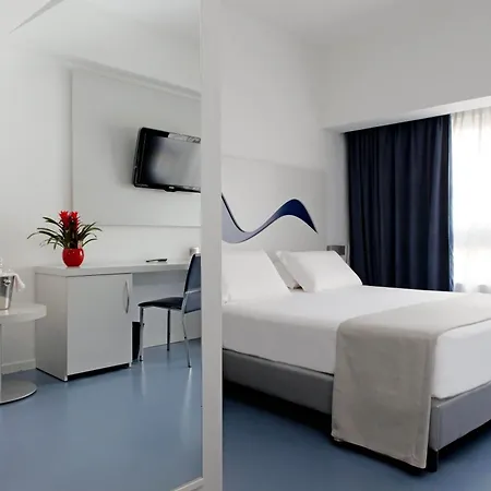 Poseidon Hotel 4*