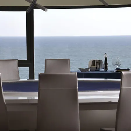 Poseidon Отель 4*