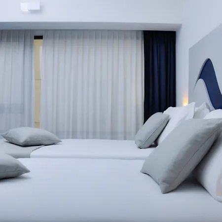 Poseidon Отель 4*